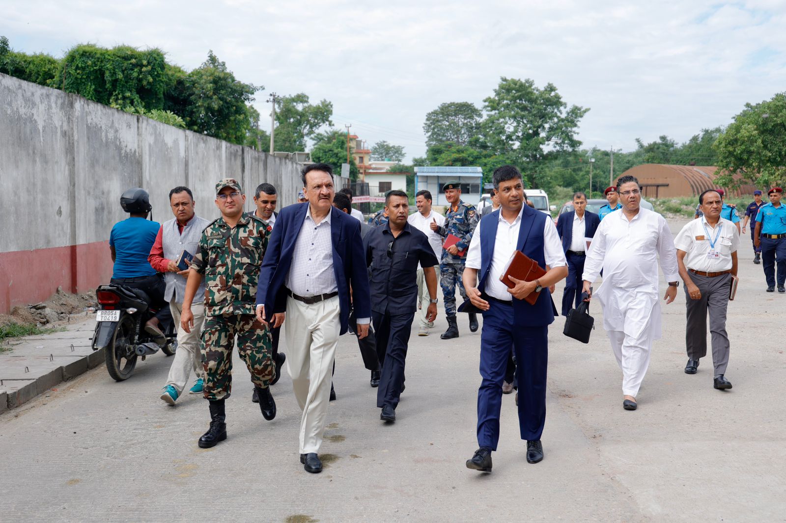 सबैले इमान्दार भएर काम गरे राजश्वले लक्ष्य भेट्छ: अर्थमन्त्री डा. महत